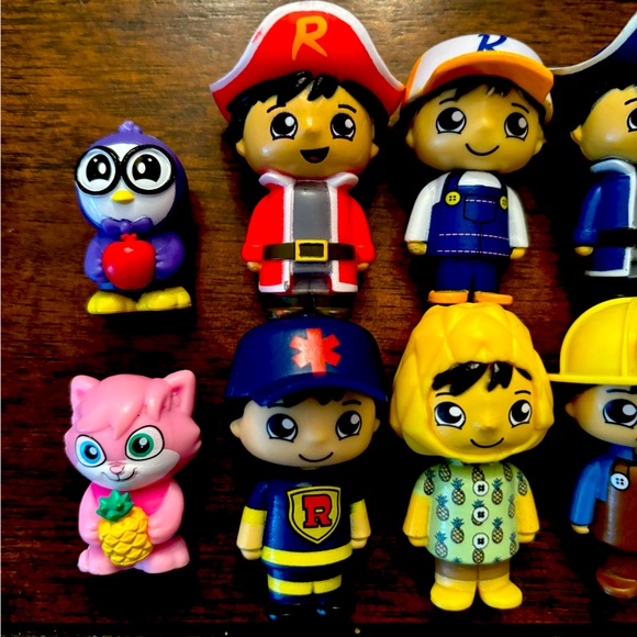 Ryan’s World Mini Figurines! - Picture 3 of 3